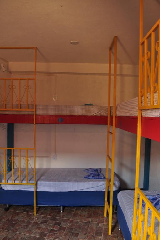 Viela Hostel Ленсойс Екстер'єр фото